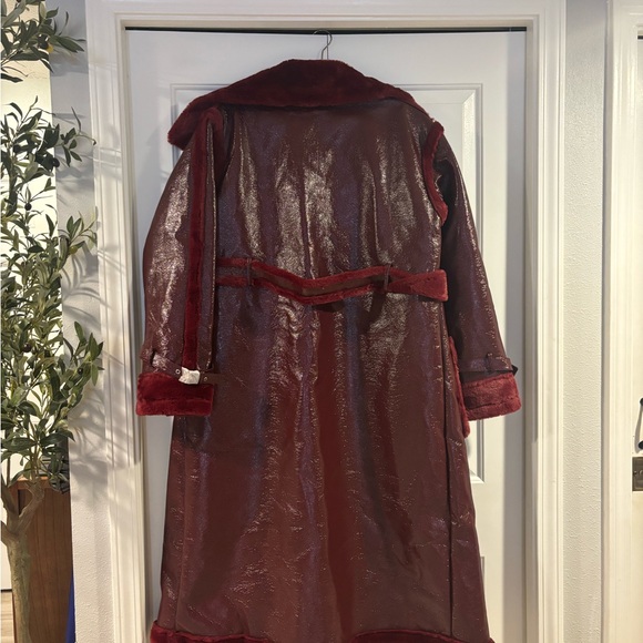 PrettyLittleThing Deep Red Faux Leather Teddy Jacket - Picture 7 of 7